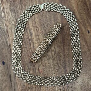 EUC Elegant Gold Necklace and Bracelet Set